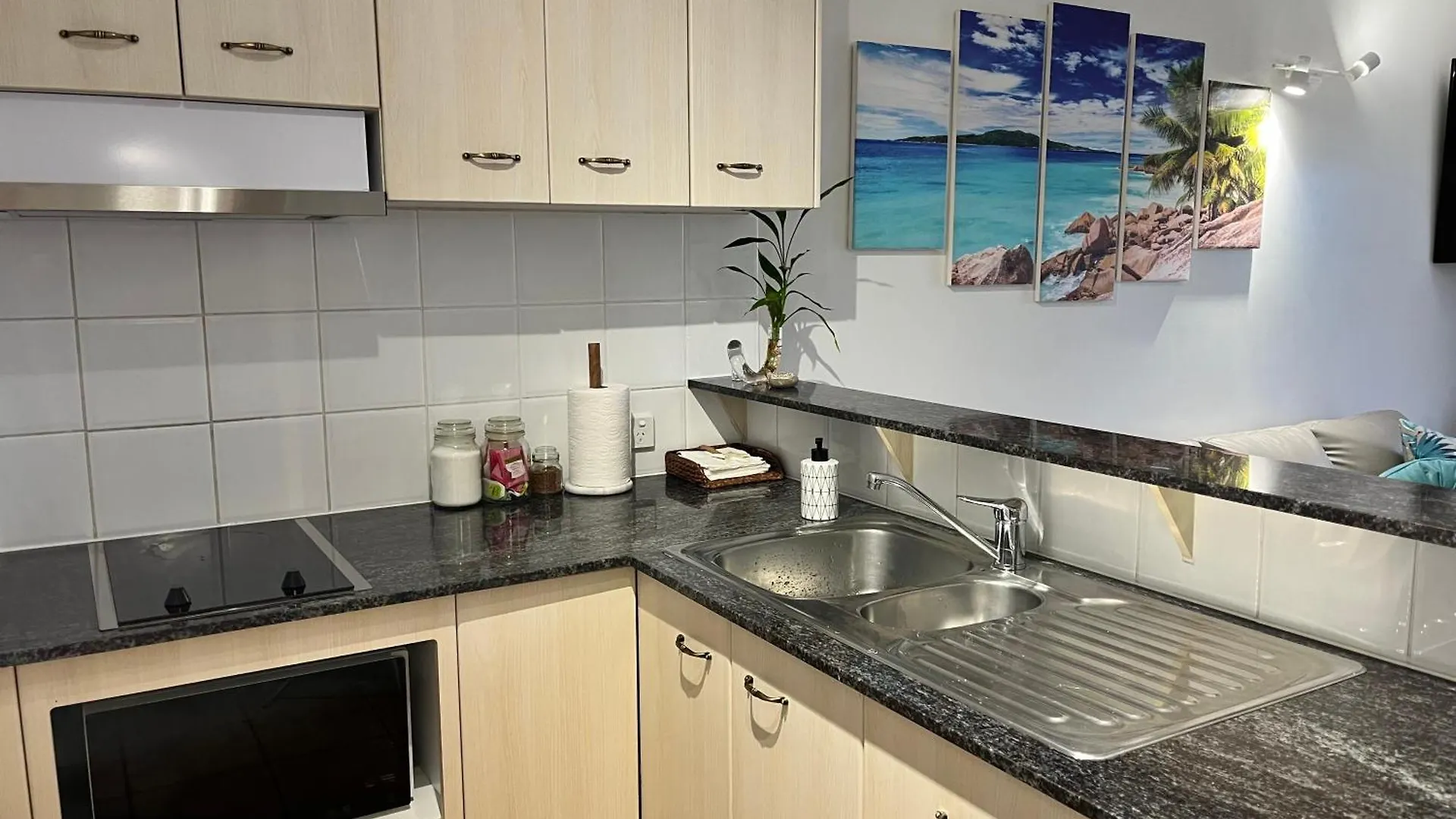 Inn Cairns Boutique Hotel,Hidden Gem Apartmán